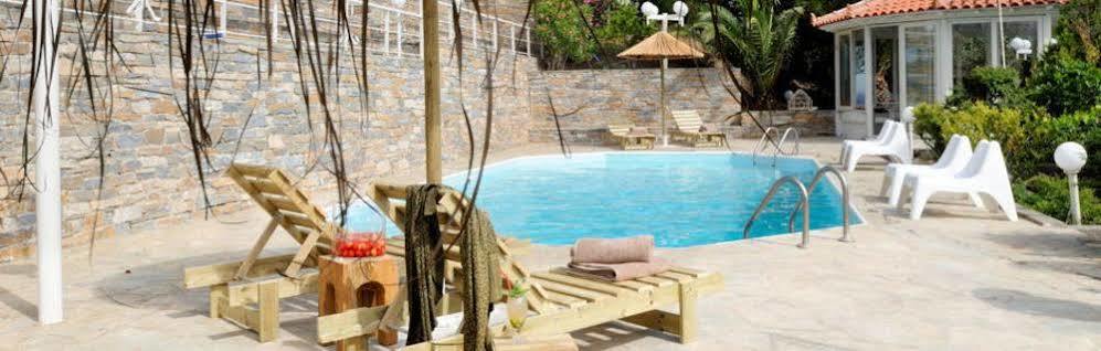 Kymothoi Rooms & Pool Bar Gavrio Exterior photo