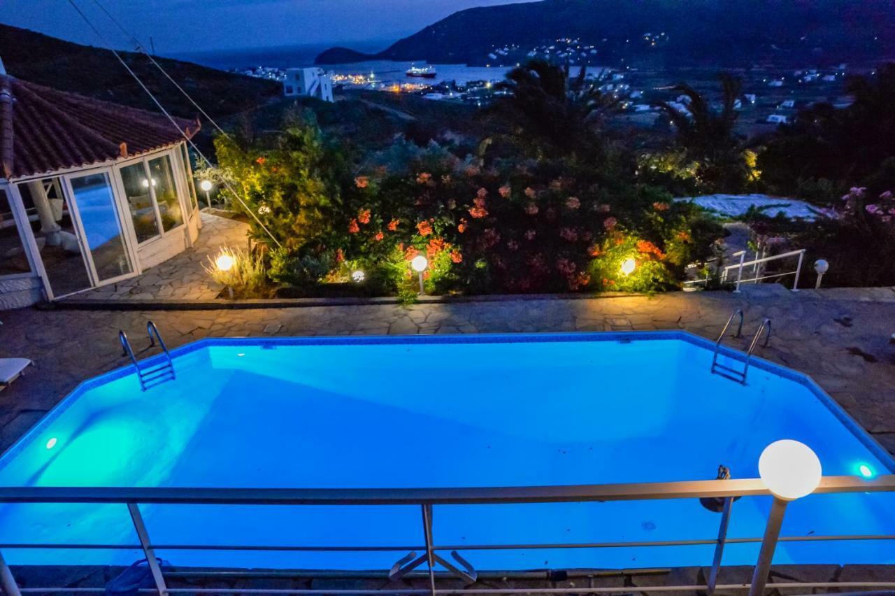 Kymothoi Rooms & Pool Bar Gavrio Exterior photo