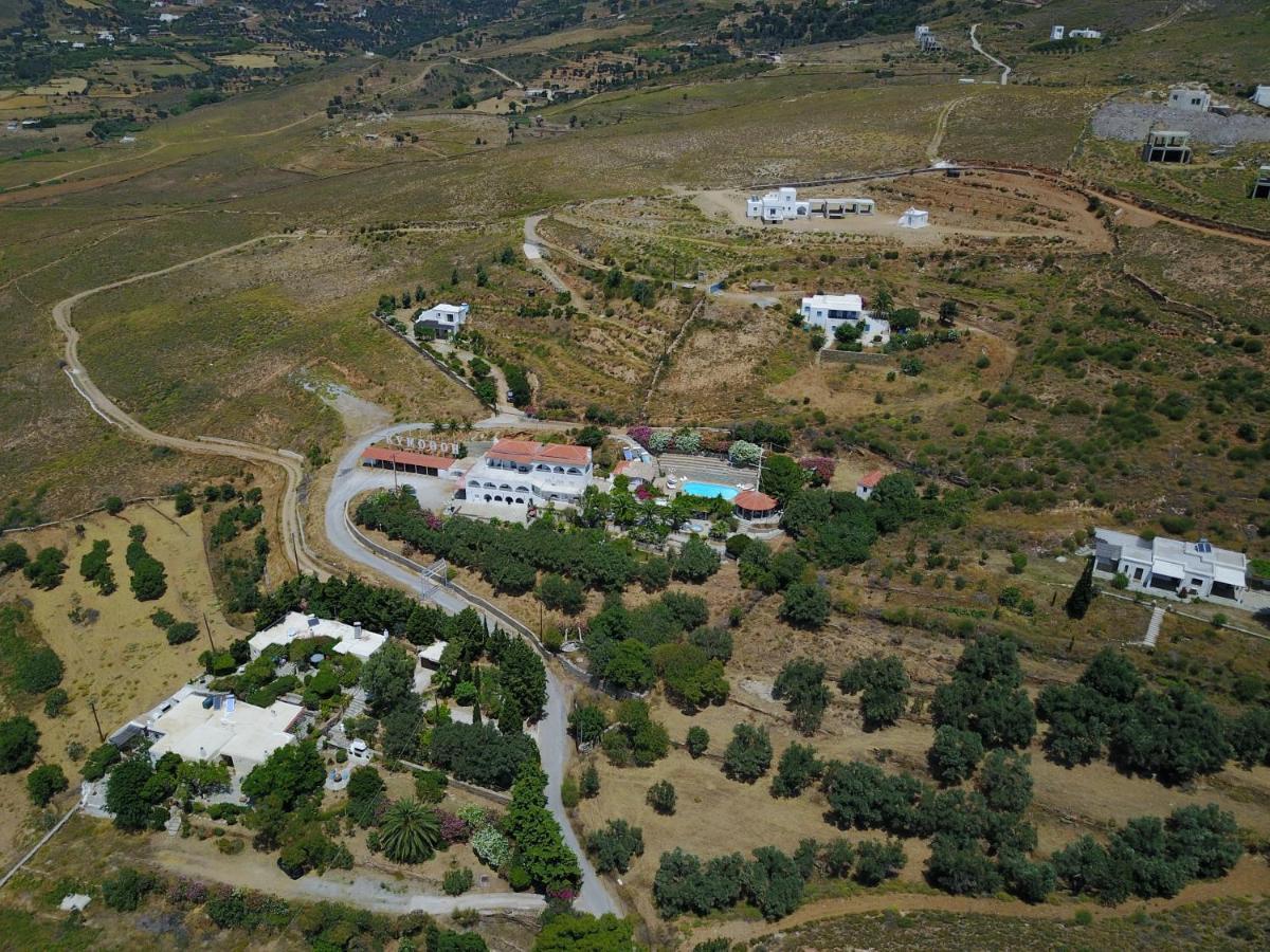 Kymothoi Rooms & Pool Bar Gavrio Room photo